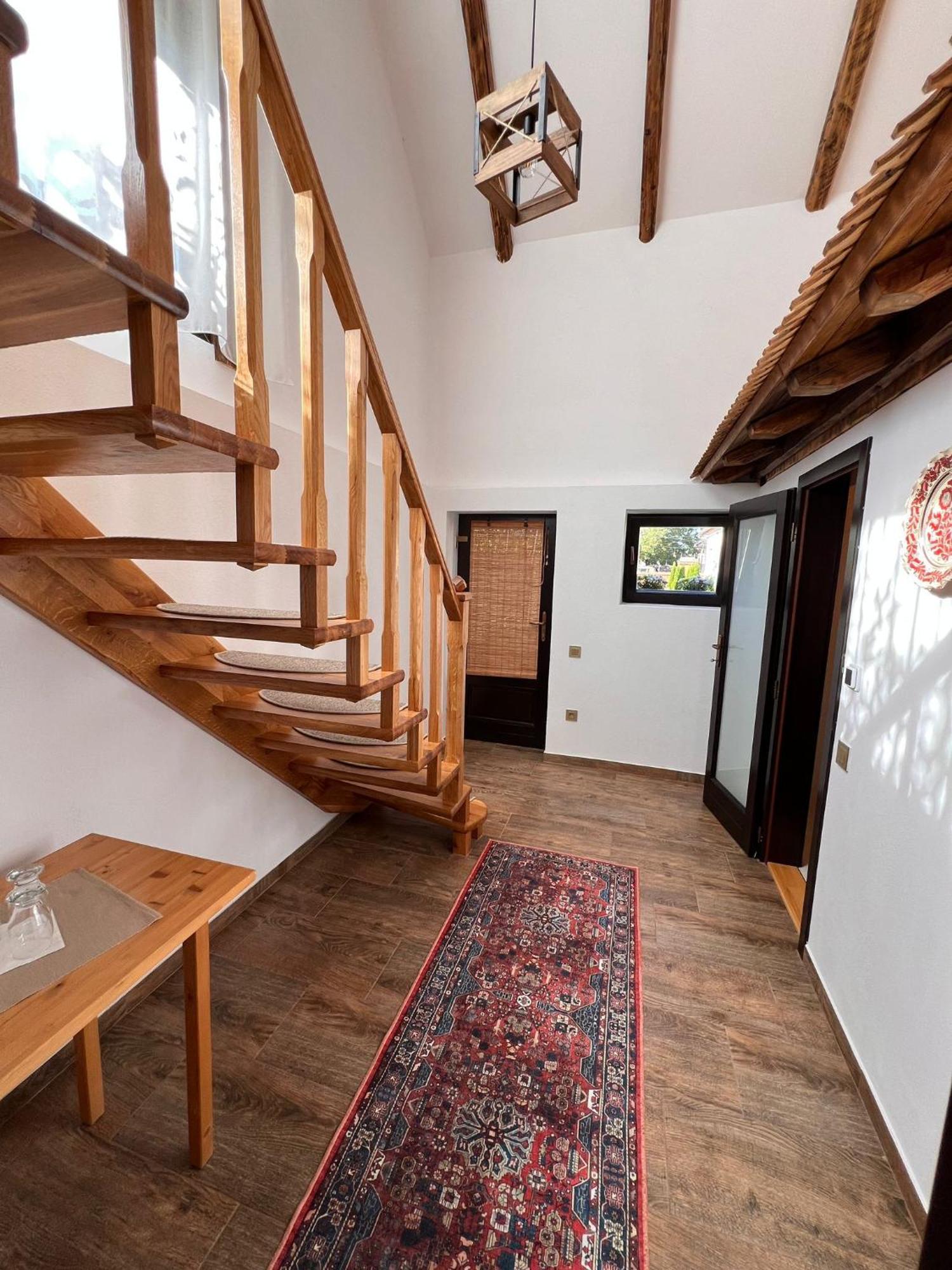 Bed and Breakfast Famives Vendeghaz Racu Экстерьер фото