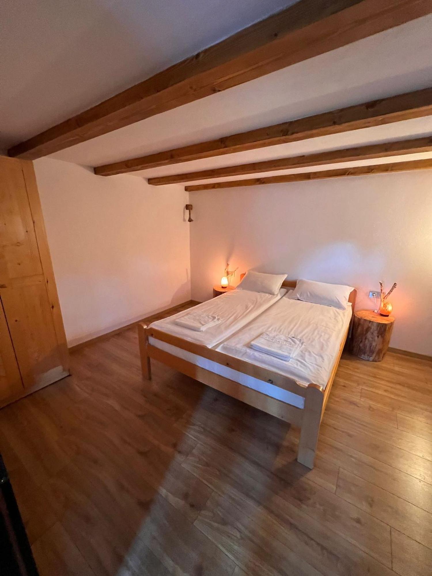 Bed and Breakfast Famives Vendeghaz Racu Экстерьер фото